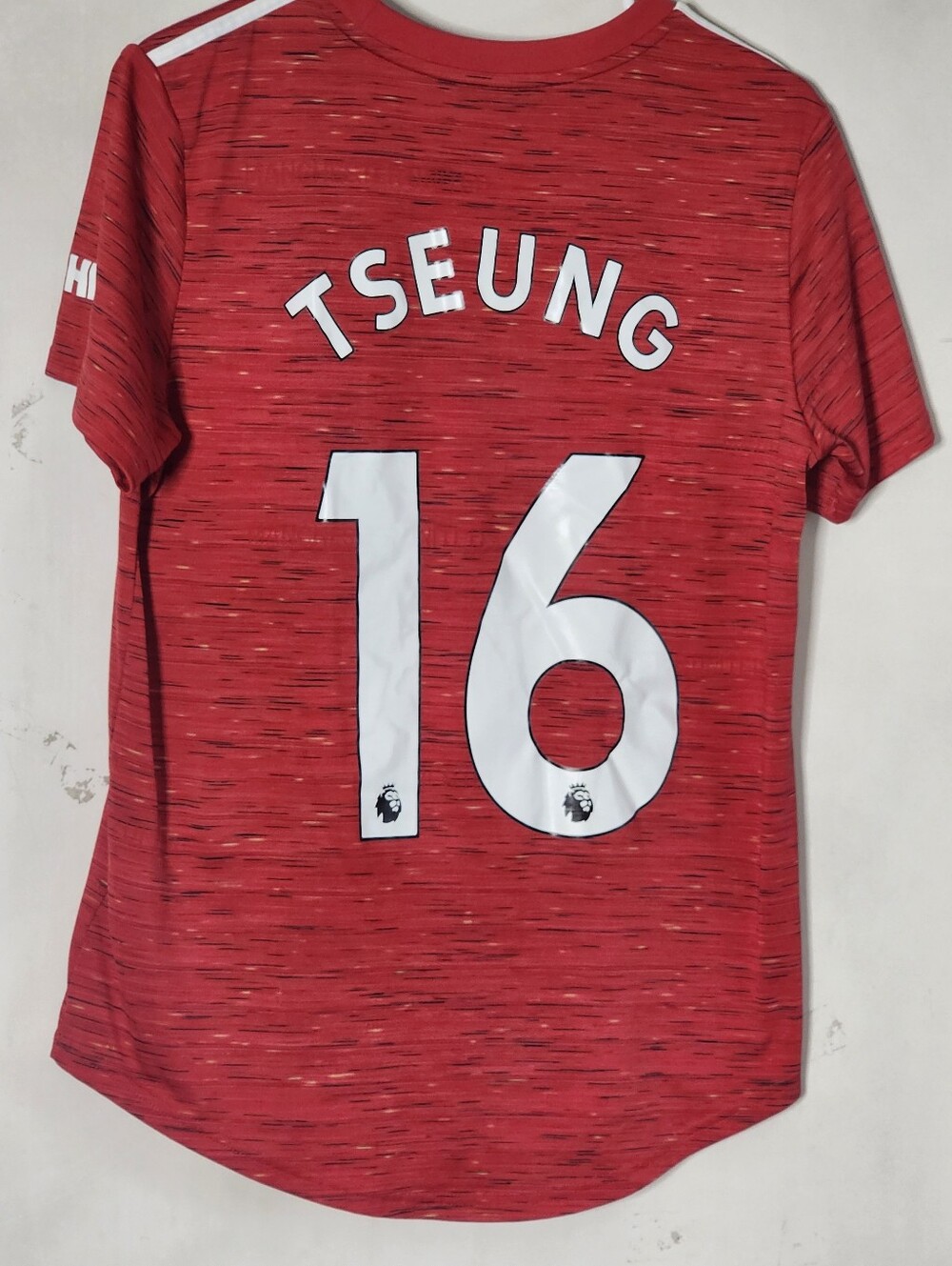 adidas Red Manchester United Home Football Jersey - Picture 3 of 9